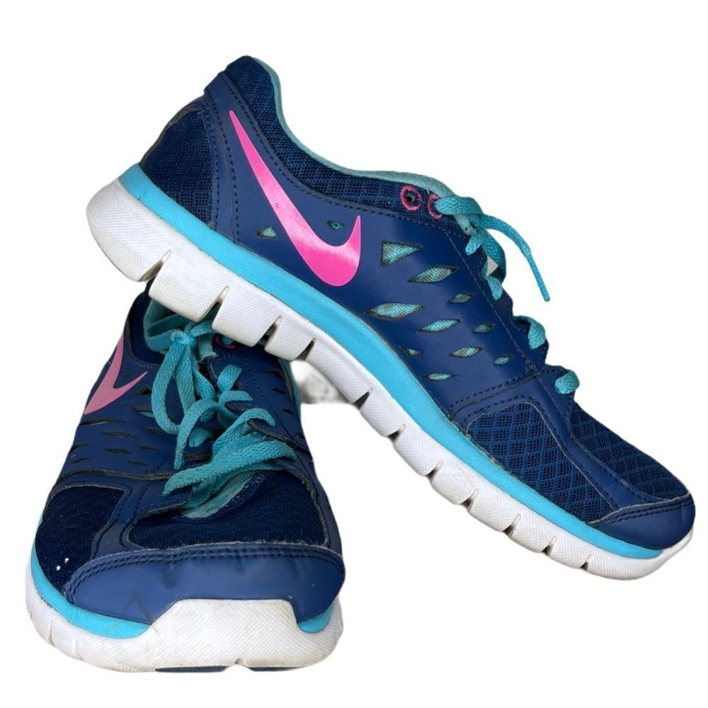 Nike Flex Run Athletic Shoes